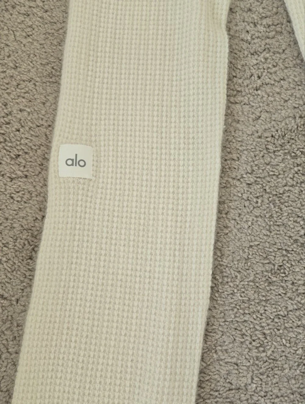ALO Yoga 100% Cashmere High-Waist Plush Waffle Pant Size Small Ivory Luxury Soft
